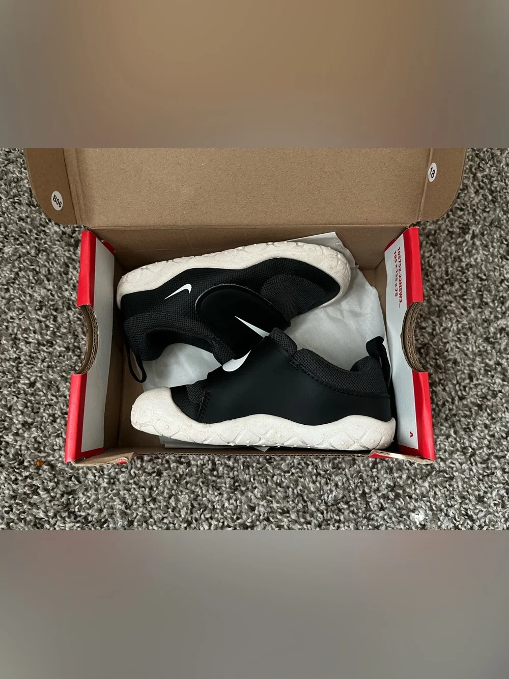 Nike Kids Black and White Hook-and-Loop Sneakers